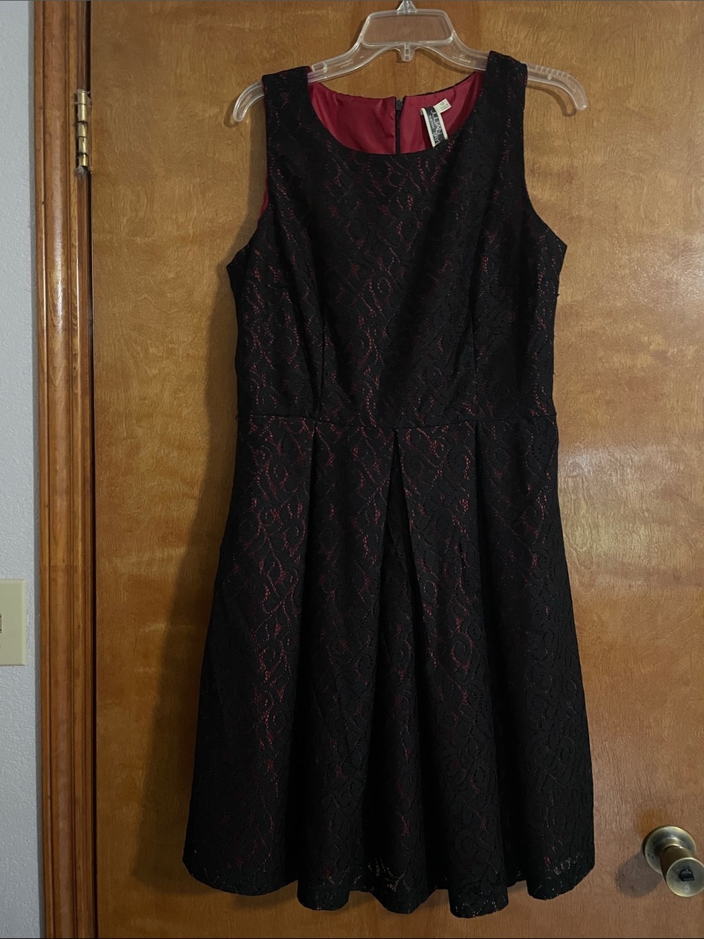 Julian Taylor Black / Red Lace Dress
